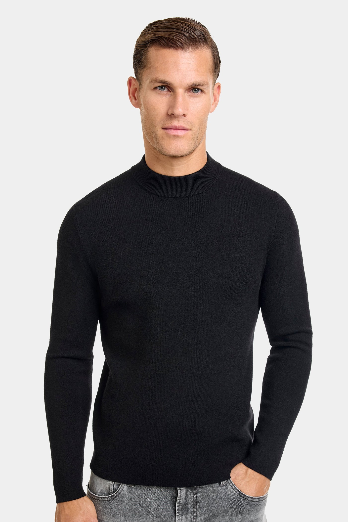 THE WILLIAM NECK SWEATER