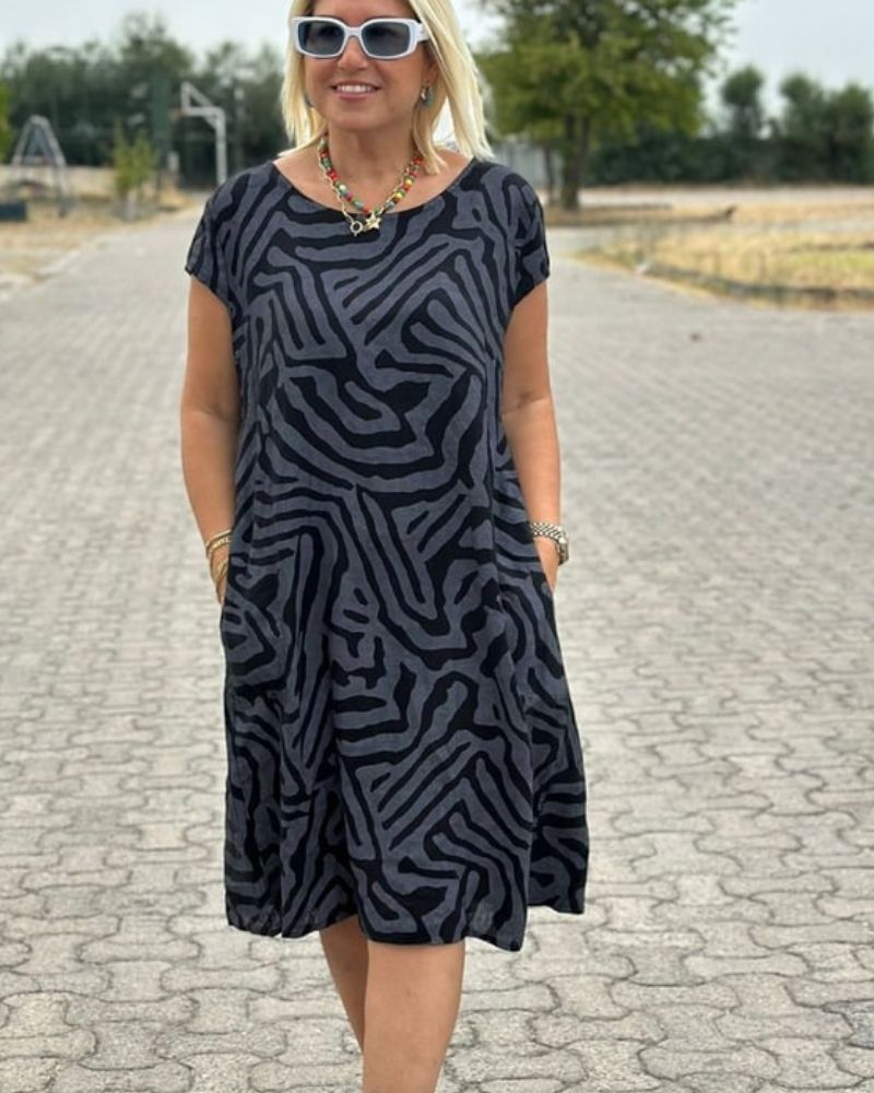 Annabel | Summer dress with a round neck and beautiful print