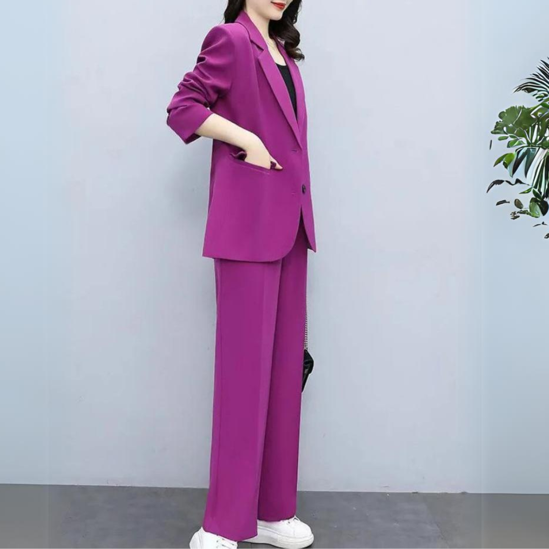 Laura | Elegant Women's Outfit
