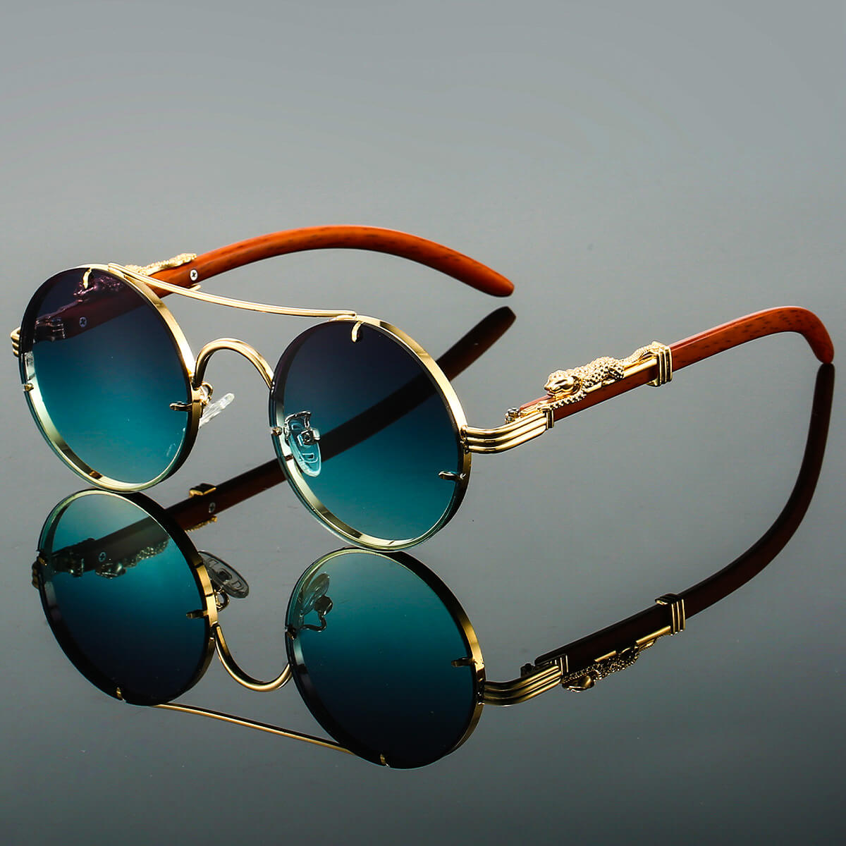 James | Retro Style Sunglasses