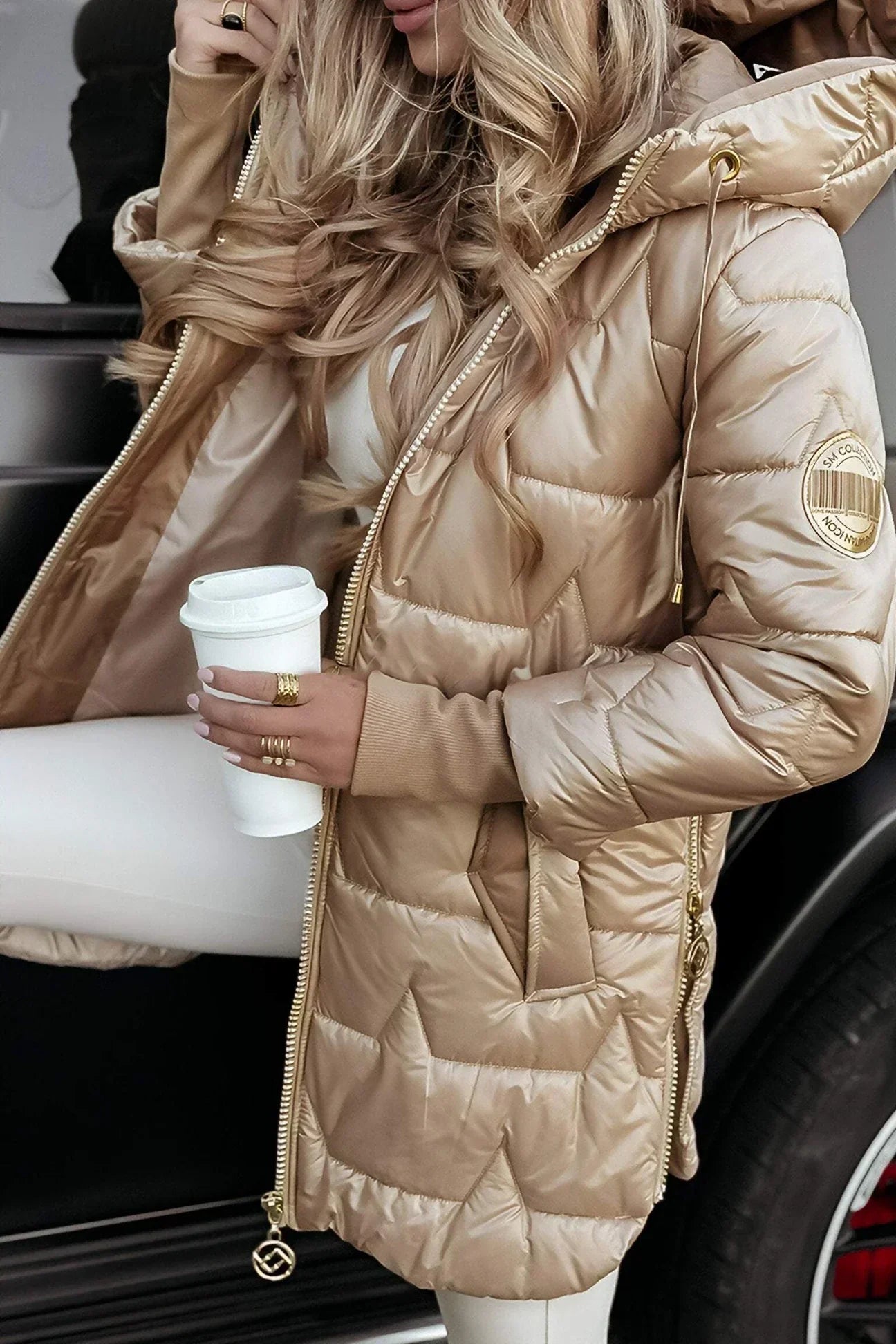 Jane | Elegant winter coat with hood and lining