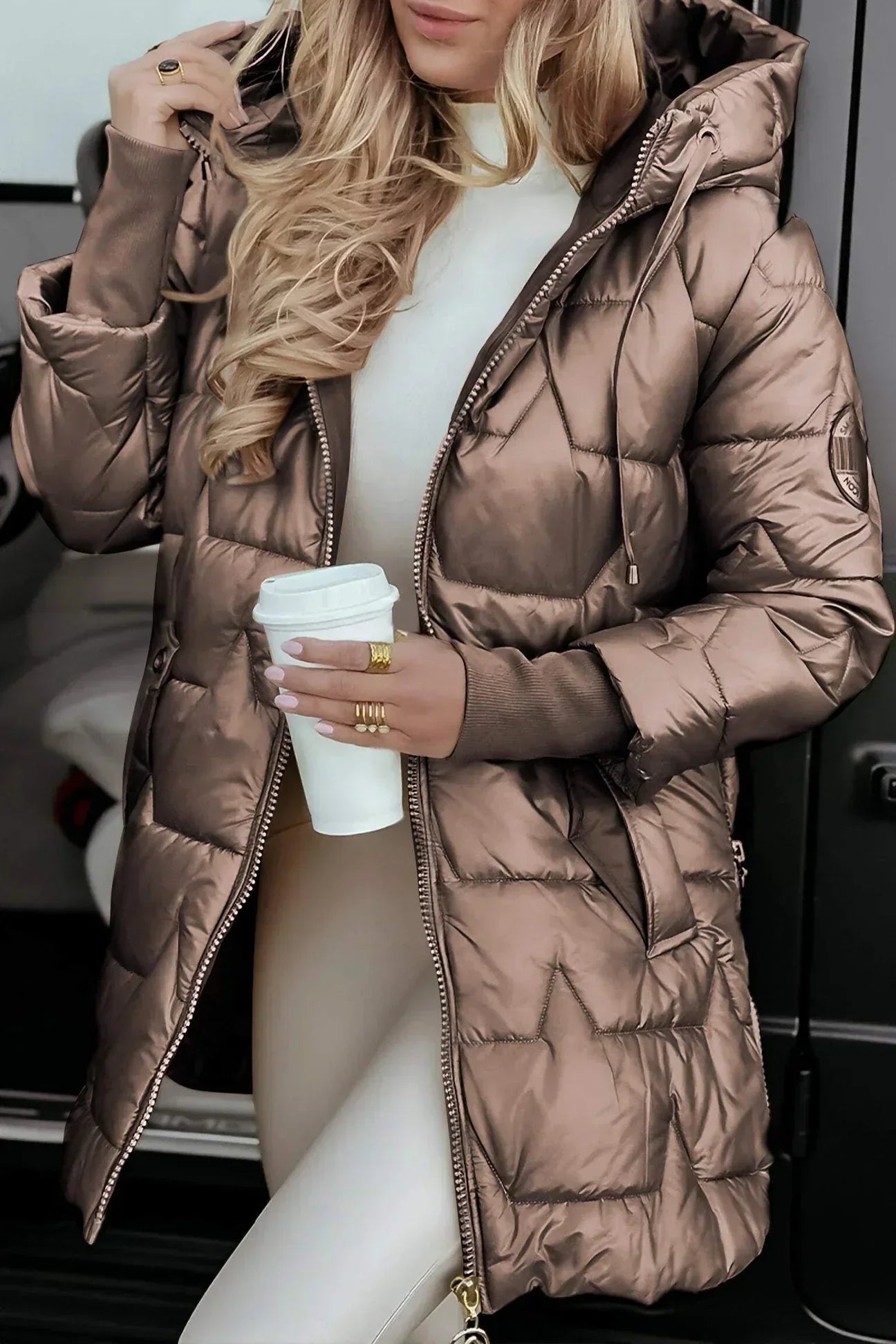 Jane | Elegant winter coat with hood and lining