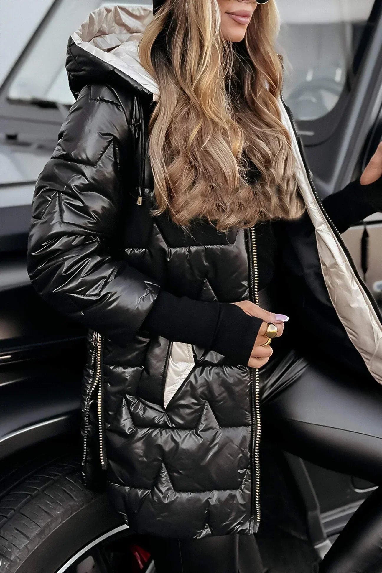 Jane | Elegant winter coat with hood and lining