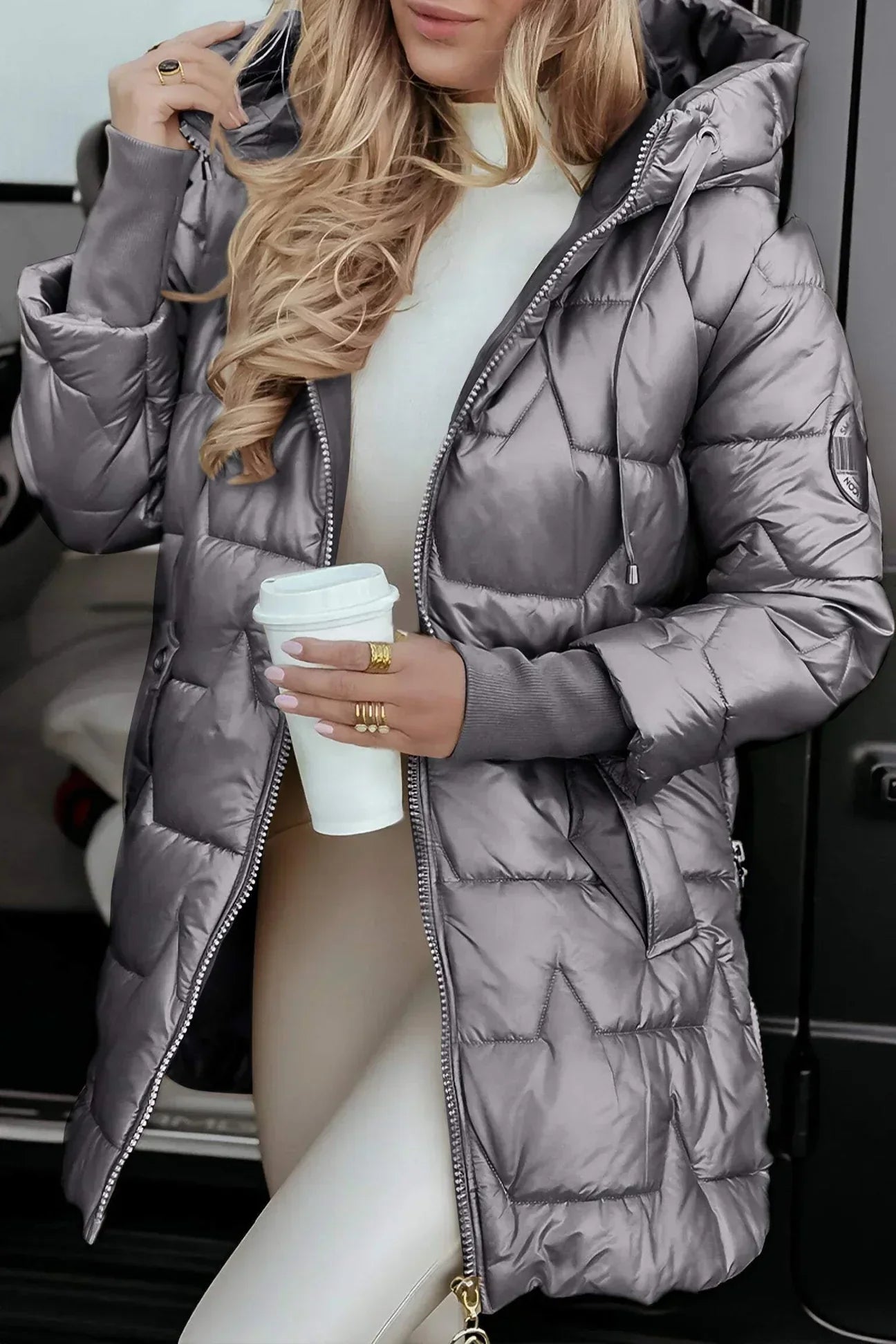 Jane | Elegant winter coat with hood and lining