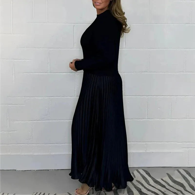 Stella | Maxi dress with sweater and pleated skirt
