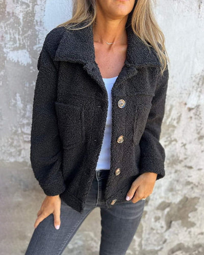 Zoe| Cozy buttoned jacket